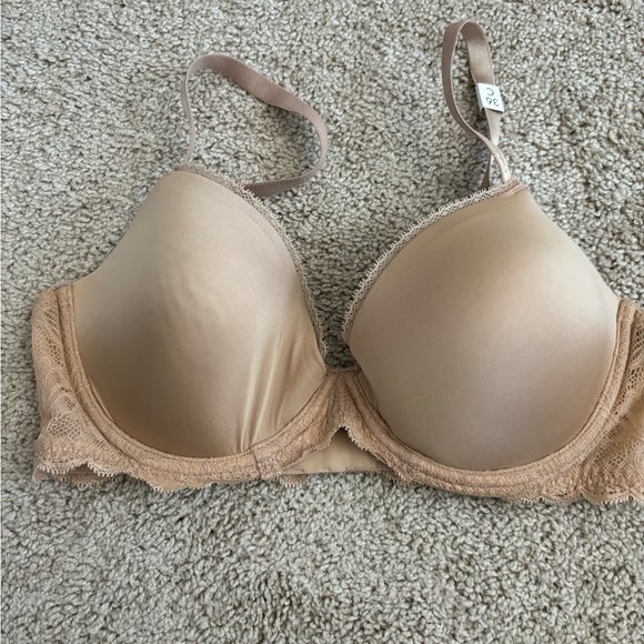 Size 36C tan cream brown Calvin kelvin   Material is polyester - Picture 1 of 2